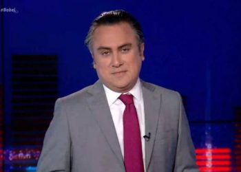 Σφίγγει το λουρί