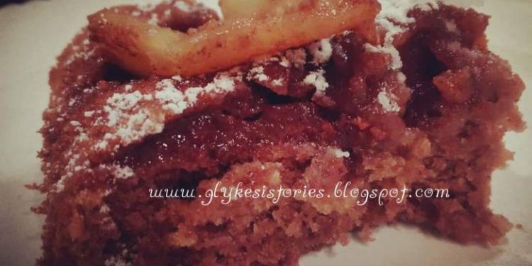 Μηλόπιτα με τζίντζερ, μοσχοκάρυδο, κανέλα και τεντούρα!