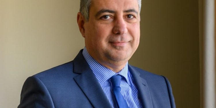 Πάτρα: Eπέμβαση καταρράκτη σε άστεγο – Ευχαριστήριο Τουλγαρίδη σε Καρβέλη και γιατρούς