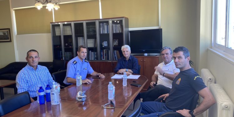Συνάντηση Μυλωνά-Ρουμελιώτη για θέματα Πολιτικής Προστασίας