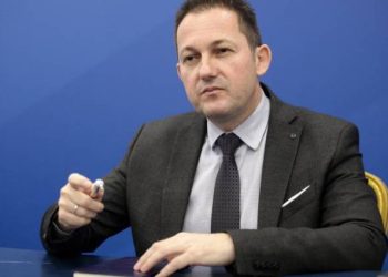 Στέλιος Πέτσας: Η κυβέρνηση Τσίπρα επέτρεψε να λειτουργούν παράνομα λογισμικά παρακολούθησης
