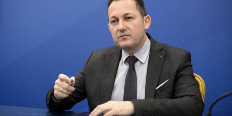 Στέλιος Πέτσας: Η κυβέρνηση Τσίπρα επέτρεψε να λειτουργούν παράνομα λογισμικά παρακολούθησης