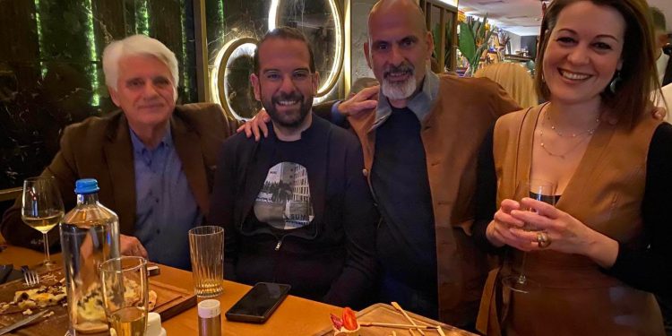 Στον Νεκτάριο Φαρμάκη για ευχές Μυλωνάς, Μπονάνος και Ασκούνη