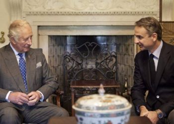 Κυριάκος Μητσοτάκης: Επαφές στο Λονδίνο με επενδυτές – Συνάντηση με τον βασιλιά Κάρολο την Δευτέρα