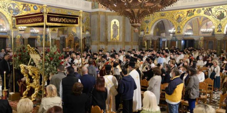 Με συγκίνηση η υποδοχή της Ιεράς Εικόνας της Παναγίας του Όρους των Ελαιών, στην Πάτρα