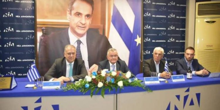 Πάτρα: Άνοιξε το θέμα του Παραρτήματος ο Θεοδωρικάκος – “Πέταξε γάντι” στη Δημοτική Αρχή