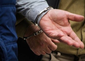 Πάτρα: Συνελήφθη ληστής-Εκκρεμούσε σε βάρος του καταδικαστική απόφαση