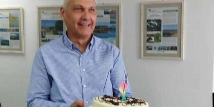 Τούρτα έκπληξη για τον Φωκίωνα Ζαΐμη