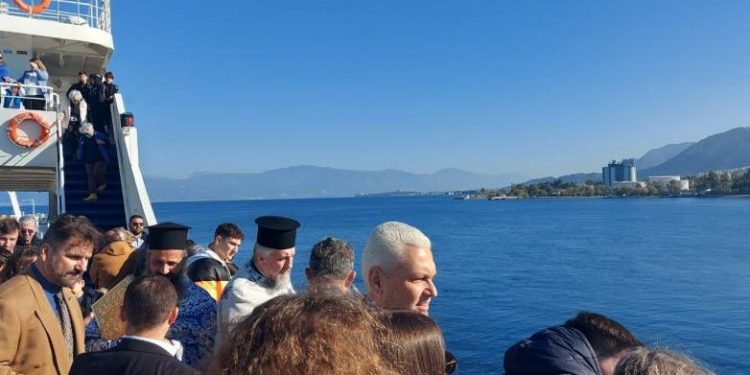 Ο Φωκίων Ζαΐμης στον αγιασμό των υδάτων