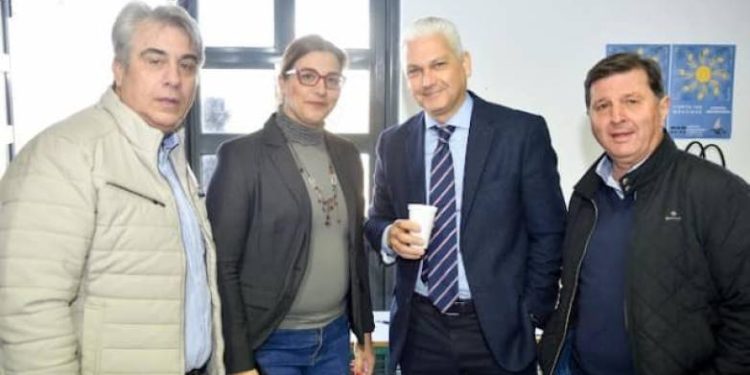 Ο Φ. Ζαΐμης στο Γυμνάσιο Κάτω Αχαΐας: «Στα μάτια των παιδιών σήμερα βλέπω ανθρώπους ώριμους, με ειλικρίνεια και όνειρα»