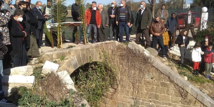 Ριόλος – Των Φώτων στο γεφύρι της βρύσης