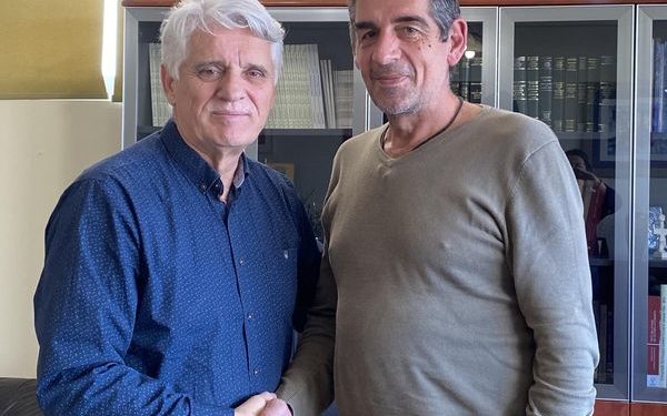 Ο πρώην διεθνής βολεϊμπολίστας και προπονητής Γιώργος Λυκούδης με την παράταξη του Σπύρου Μυλωνά