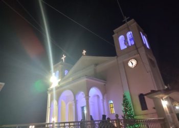 Σύλλογος Αλισσαίων “Πείρος”: Φώτισαν την εκκλησία του χωριού