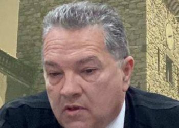 Εμμονικός και ιδεοληπτικός λόγος που δεν προωθεί τον διάλογο και τις συνεργασίες