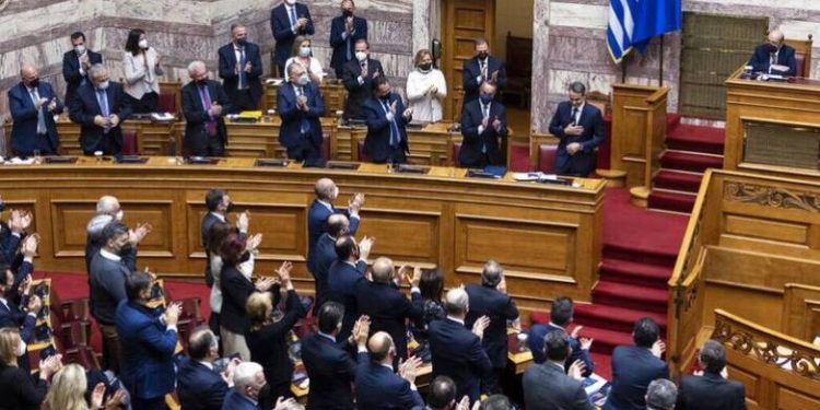 Απορρίφθηκε με 156 ψήφους η πρόταση δυσπιστίας του ΣΥΡΙΖΑ κατά της κυβέρνησης