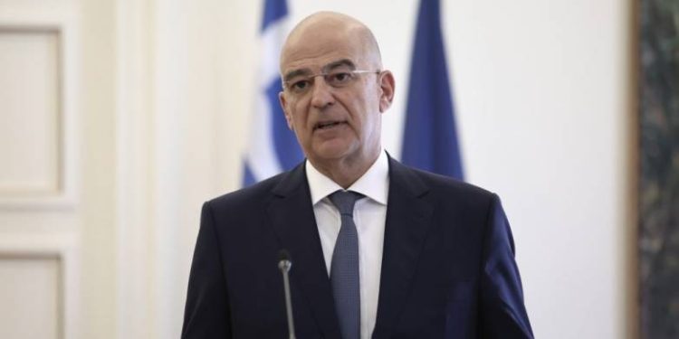 Δένδιας: Η Ελλάδα θα συνεχίσει να βοηθά τα θύματα των σεισμών σε Τουρκία και Συρία