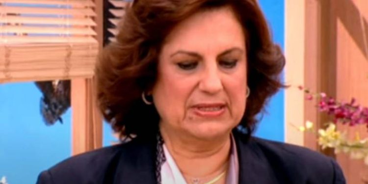 Μάνη: «Θα τον παντρέψω νεκρό την Τετάρτη» – Συγκλονίζει η τηλεμαγείρισσα για τον γιο της που αυτοκτόνησε