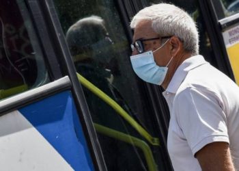 Υποχρεωτική η μάσκα στα Μέσα Μαζικής Μεταφοράς