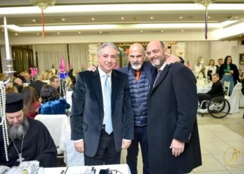 Ο Χαράλαμπος Μπονάνος στο γεύμα αγάπης