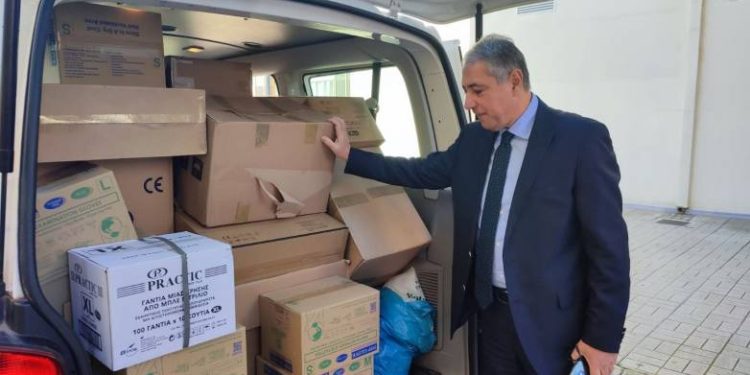 6η ΥΠΕ: Ενίσχυση του ΕΕΣ Πάτρας με υγειονομικό υλικό για την καρναβαλική περίοδο