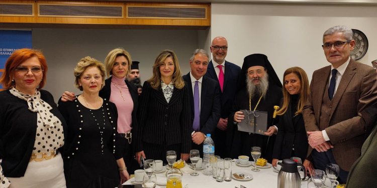 Εκδήλωση κοπής πίτας Οικονομικού Επιμελητηρίου Βορειοδυτικής Πελοποννήσου και Δυτικής Ελλάδας – Ο Μητροπολίτης Πατρών ο τυχερός! ΦΩΤΟ