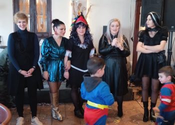 1ο Δημοτικό Σχολείο Κάτω Αχαΐας: Διασκέδασαν με την ψυχή τους στο αποκριάτικο πάρτι! ΦΩΤΟ