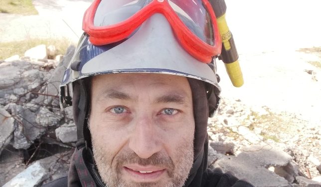 Κ. Τσάκωνας: Συγκλονίζει ο Αχαγιώτης διασώστης λίγο πριν φτάσει στην Τουρκία – “Η ψυχή και η καρδιά μας είναι εκεί σε λίγες ώρες και το σώμα μας… Ελπίζω να μην είναι πολύ πολύ αργά”