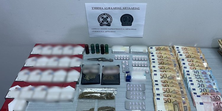Αχαΐα: Σύλληψη για ναρκωτικά και όπλα