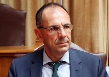 Ο Γιώργος Γεραπετρίτης αναλαμβάνει υπουργός Μεταφορών στη θέση του Κώστα Καραμανλή