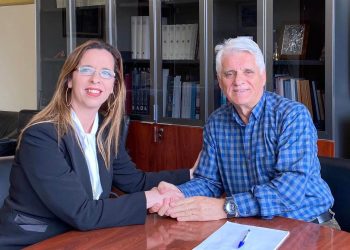 Η Θάλεια Ζαμπέτα – Γιαχαλή με τον Σπύρο Μυλωνά: “Μια μάχιμη γυναίκα με σημαντική εθελοντική δράση”
