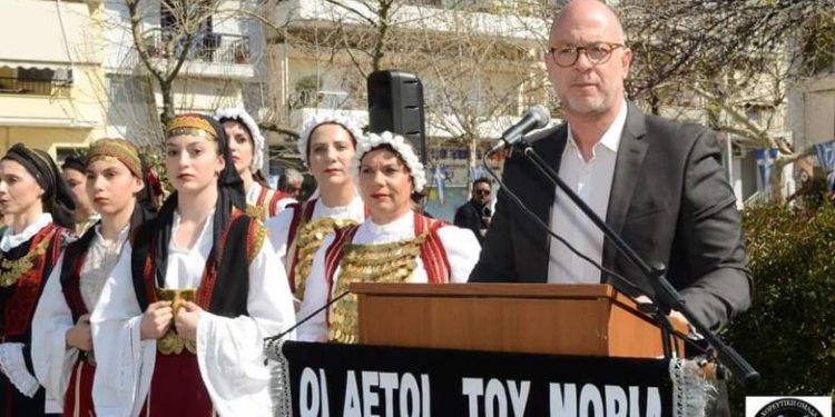 Τάκης Παπαδόπουλος: Τιμώντας τους ήρωες…