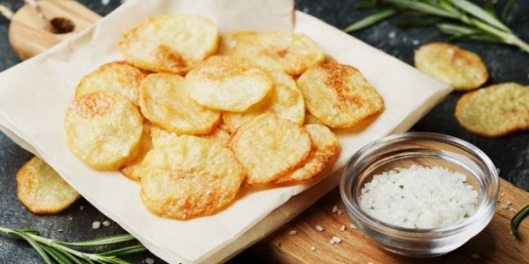 Σπιτικά chips πατάτας