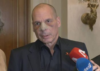 Ελεύθερος με περιοριστικούς όρους ο 17χρονος που κατηγορείται για την επίθεση στον Γ. Βαρουφάκη
