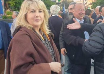 Η Αννα Μαστοράκου στα εγκαίνια του εκλογικού κέντρου της ΝΔ