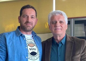 Ο Νίκος Νιφόρας από το Γομοστό υποψήφιος με τον Σπύρο Μυλωνά: “Ιδιαίτερη χαρά όταν νέοι άνθρωποι αποφασίζουν να μπουν στο στίβο της τοπικής αυτοδιοίκησης”