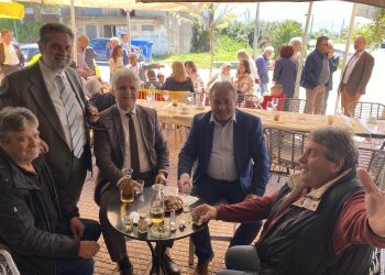 Υγεία, προκοπή και καλοί φίλοι -ΦΩΤΟ