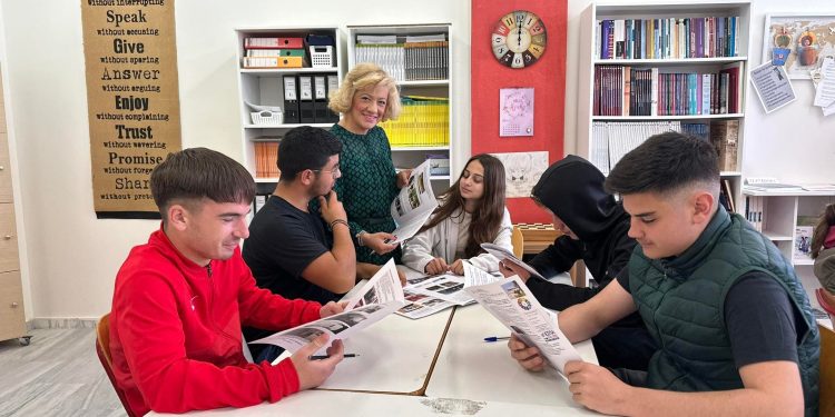 ΕΠΑΛ Κάτω Αχαΐας: Με την εφημερίδα στα χέρια!