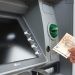 Αυξάνεται από σήμερα ο κατώτατος μισθός – Ποια επιδόματα επηρεάζονται και πόσο