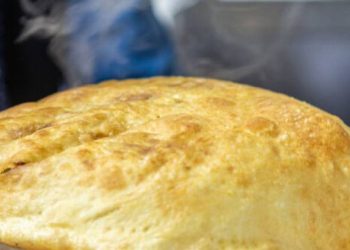 Τηγανόψωμο με φέτα