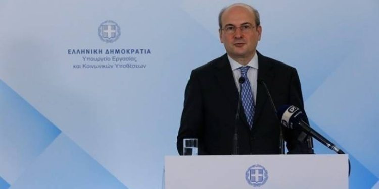 Κ. Χατζηδάκης: Περίπου 3.000 αιτήσεις για χαμηλότοκα στεγαστικά δάνεια σε νέους ή νέα ζευγάρια