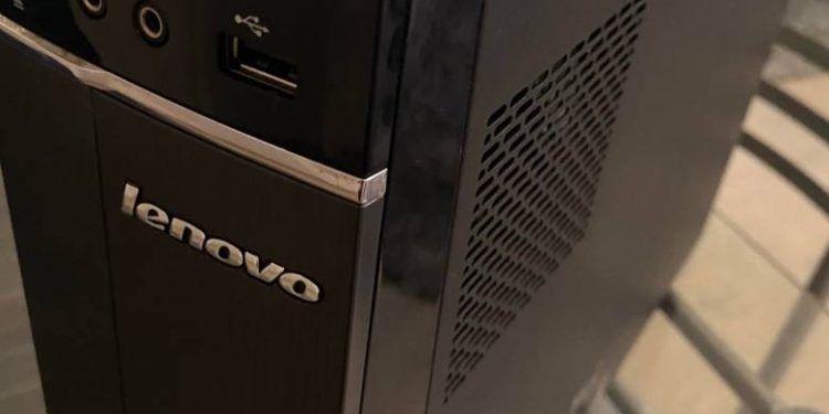 Πωλείται Lenovo Desktop