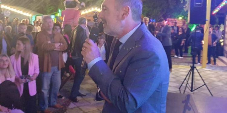 Ανδρέας Κατσανιώτης: Πλήθος κόσμου στην προεκλογική του συγκέντρωση (ΦΩΤΟ-ΒΙΝΤΕΟ)