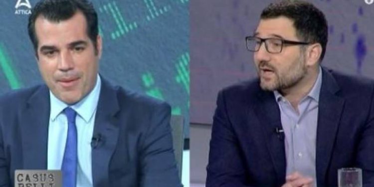 Άγριο καβγάς στον τηλεοπτικό αέρα μεταξύ Πλεύρη και Ηλιόπουλου για την επίθεση με γιαούρτι