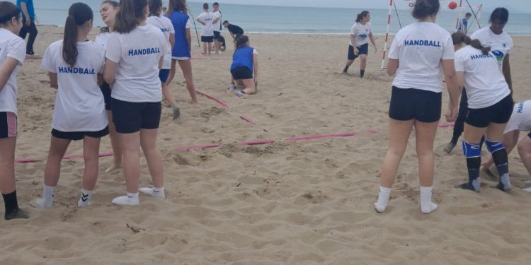 “Παίζω handball και προστατεύω το περιβάλλον” – Το μήνυμα που “ταξιδεύει” από τη Δυτική Αχαΐα σε όλο τον κόσμο! ΦΩΤΟ