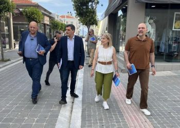 Η Χριστίνα Αλεξοπούλου με κλιμάκιο της ΝΔ στη Δυτική Αχαΐα