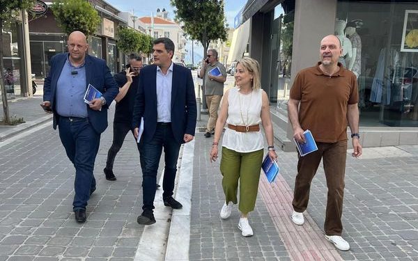 Η Χριστίνα Αλεξοπούλου με κλιμάκιο της ΝΔ στη Δυτική Αχαΐα