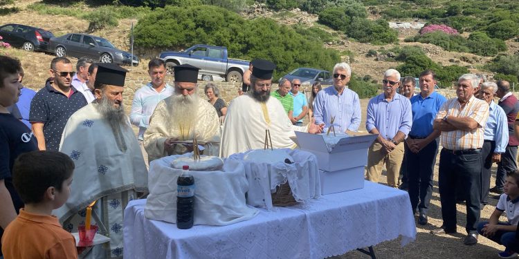 “Στο θαυμάσιο Βυζαντινό μνημείο του 11ου αιώνα”