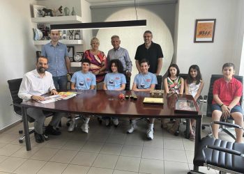 Μαστοράκου: Με τις ομάδες ρομποτικής της Πάτρας που προκρίθηκαν στους Ολυμπιακούς Αγώνες