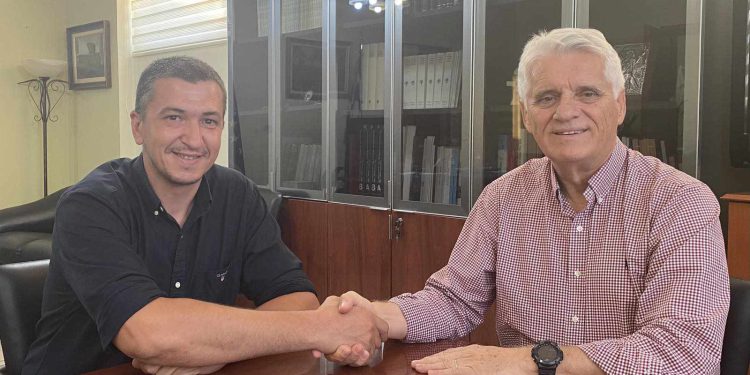 Ο Φώτης Καρύδας από τον Κάτω Αλισσό υποψήφιος με τον Σπύρο Μυλωνά