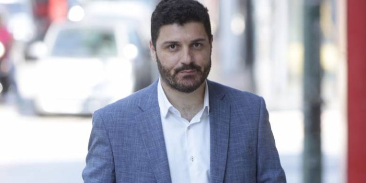ΣΥΡΙΖΑ: Βγήκαν «μαχαίρια» ενόψει εκλογής προέδρου – Πυρά κατά του πατρινού Διονύση Τεμπονέρα, άναψε φωτιές ο Σπίρτζης